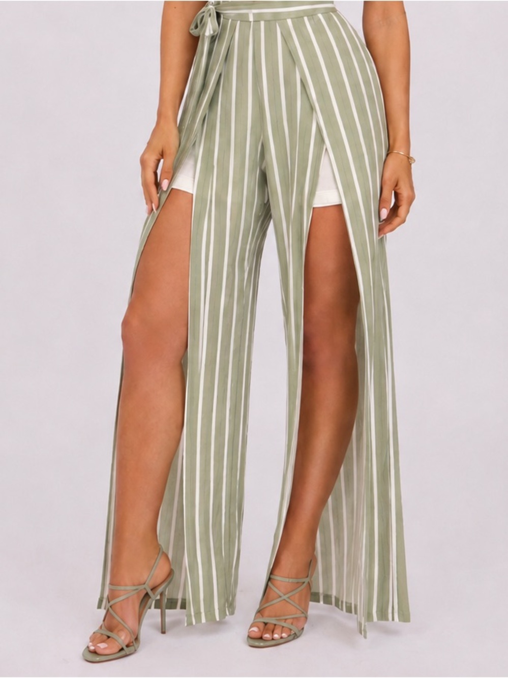 GUESS Sage Striped Split Front Palazzo Pants Medium
